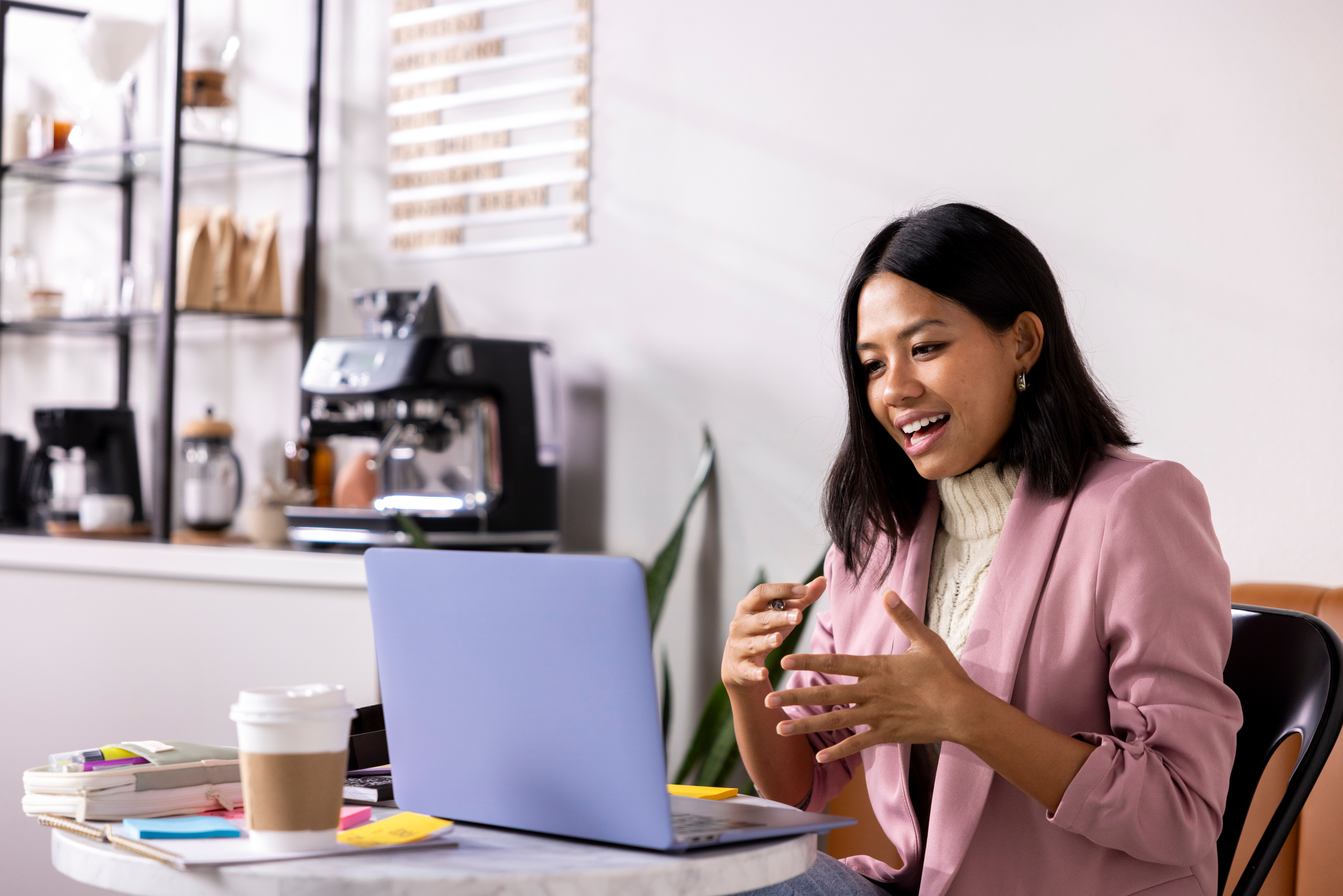 Professional tutors using AI tools to enhance their teaching sessions